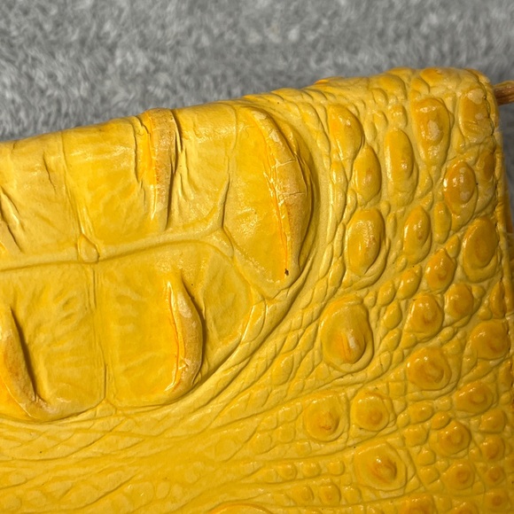 Brahmin Debra Yellow Melbourne Leather Wristlet Wallet Purse Authentic Croc - Picture 3 of 10